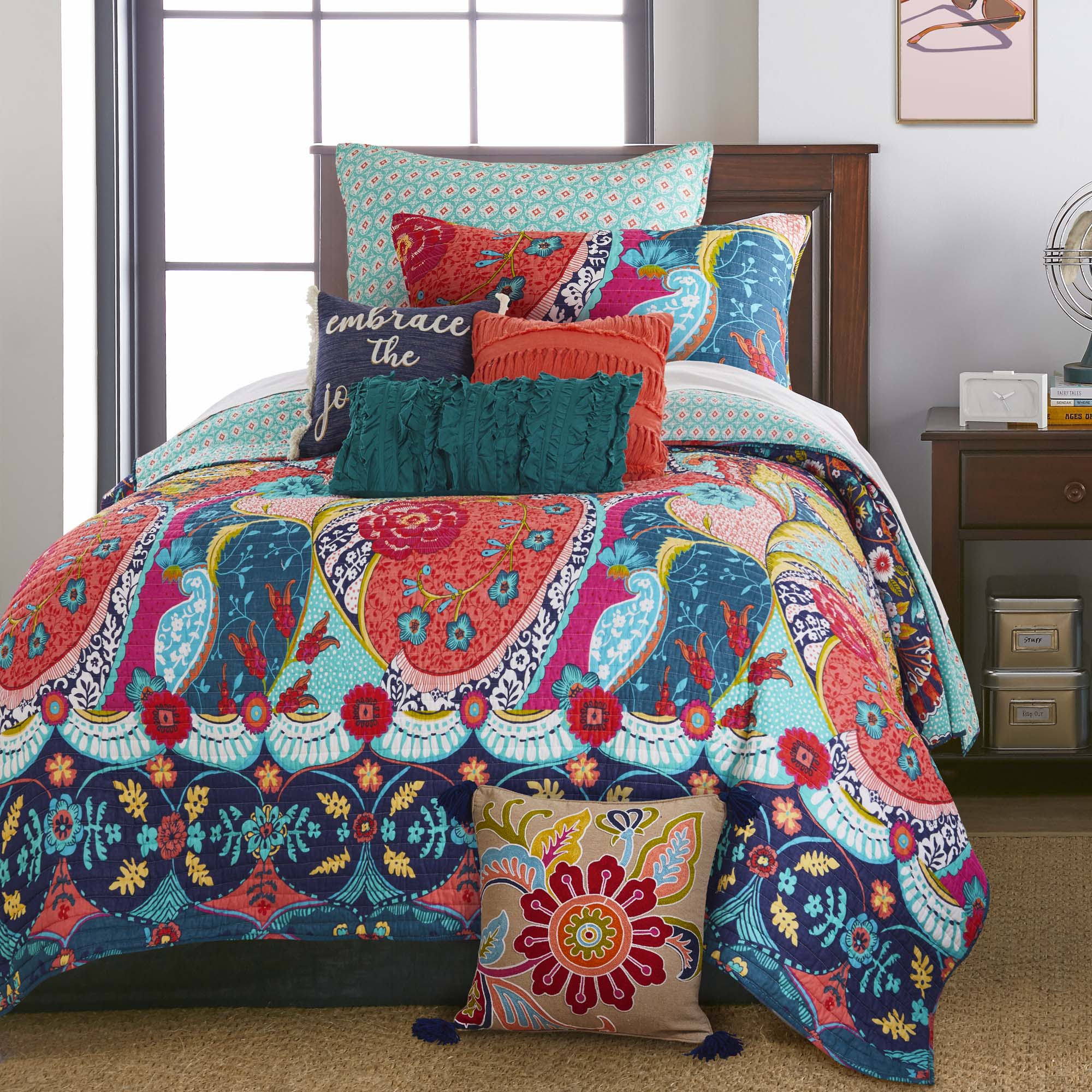 Levtex Home - Wholesale Bedding Set - Jules Quilt Set2