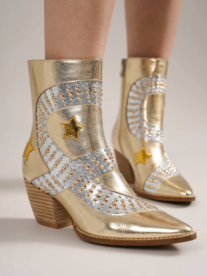 ARISA-80 Star-studded Western Cowgirl Boots for wholesale by BEAST FASHION