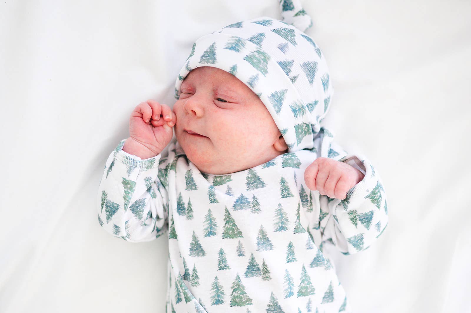 Gaia Baby Goods - Vendita all'ingrosso Pigiamino - Neonati - Pigiama per bambino in cotone organico con alberi di Natale7