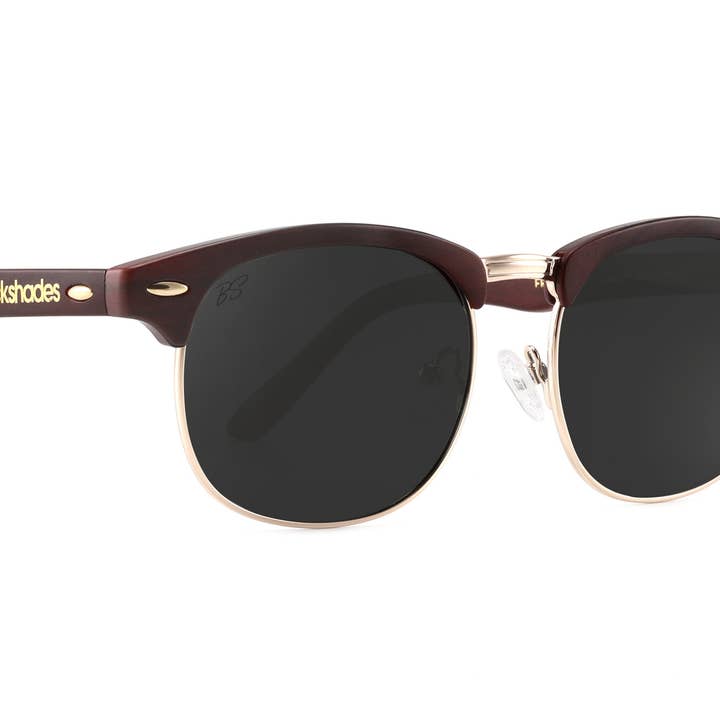 Freak Tiki pour la vente par Black Shades