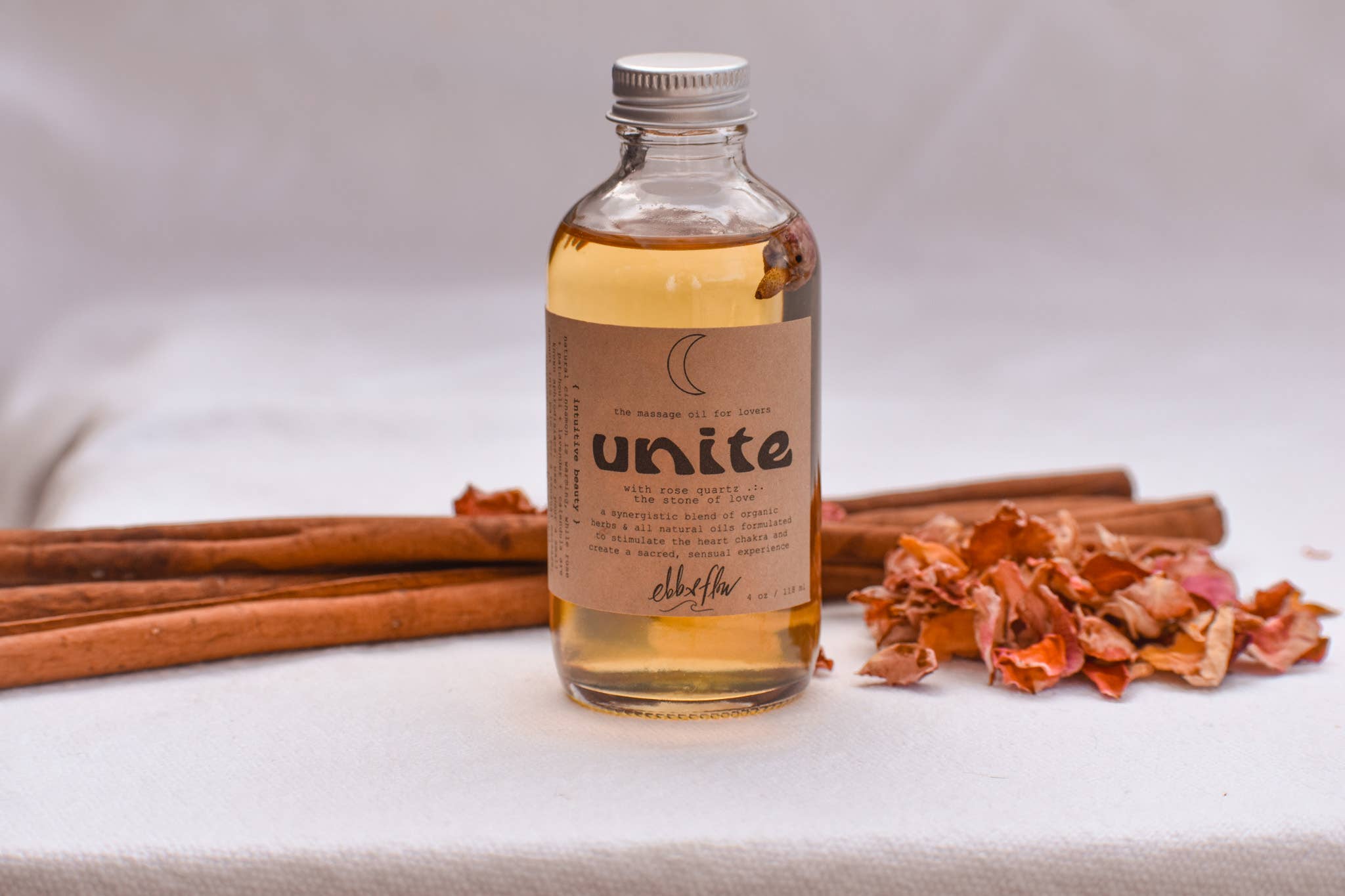 Ebb & Flow - Vente Huile pour le bain/corps - Unite - Huile de rituel pour le bain/le corps 100% naturelle et biologique2