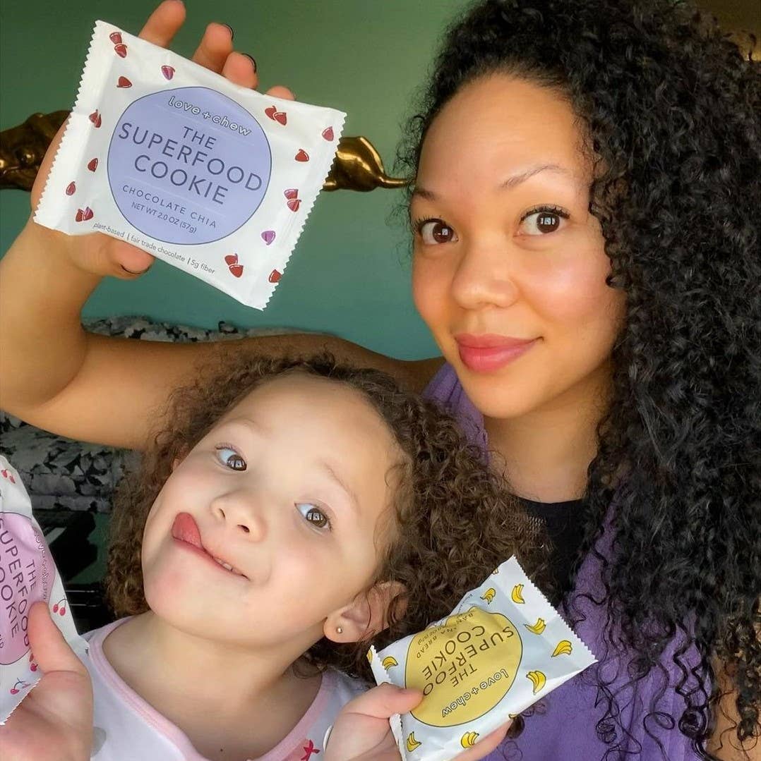 Love + Chew - Wholesale Cookie - CHOCOLATE CHIA - 2 OZ - BOX OF 605