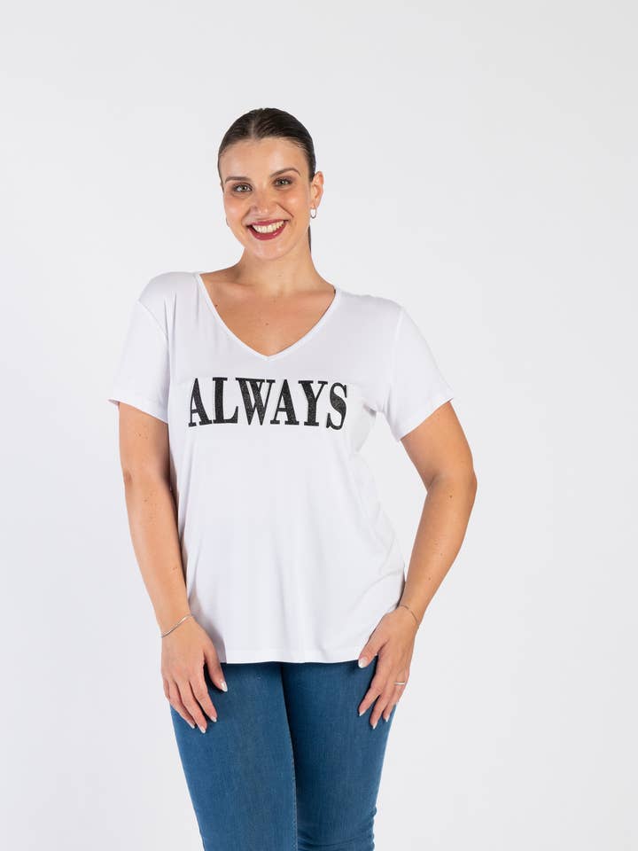 Jersey Escote en Punta Viscosa Con Strass Y Letra para venta al por mayor de Clara G.