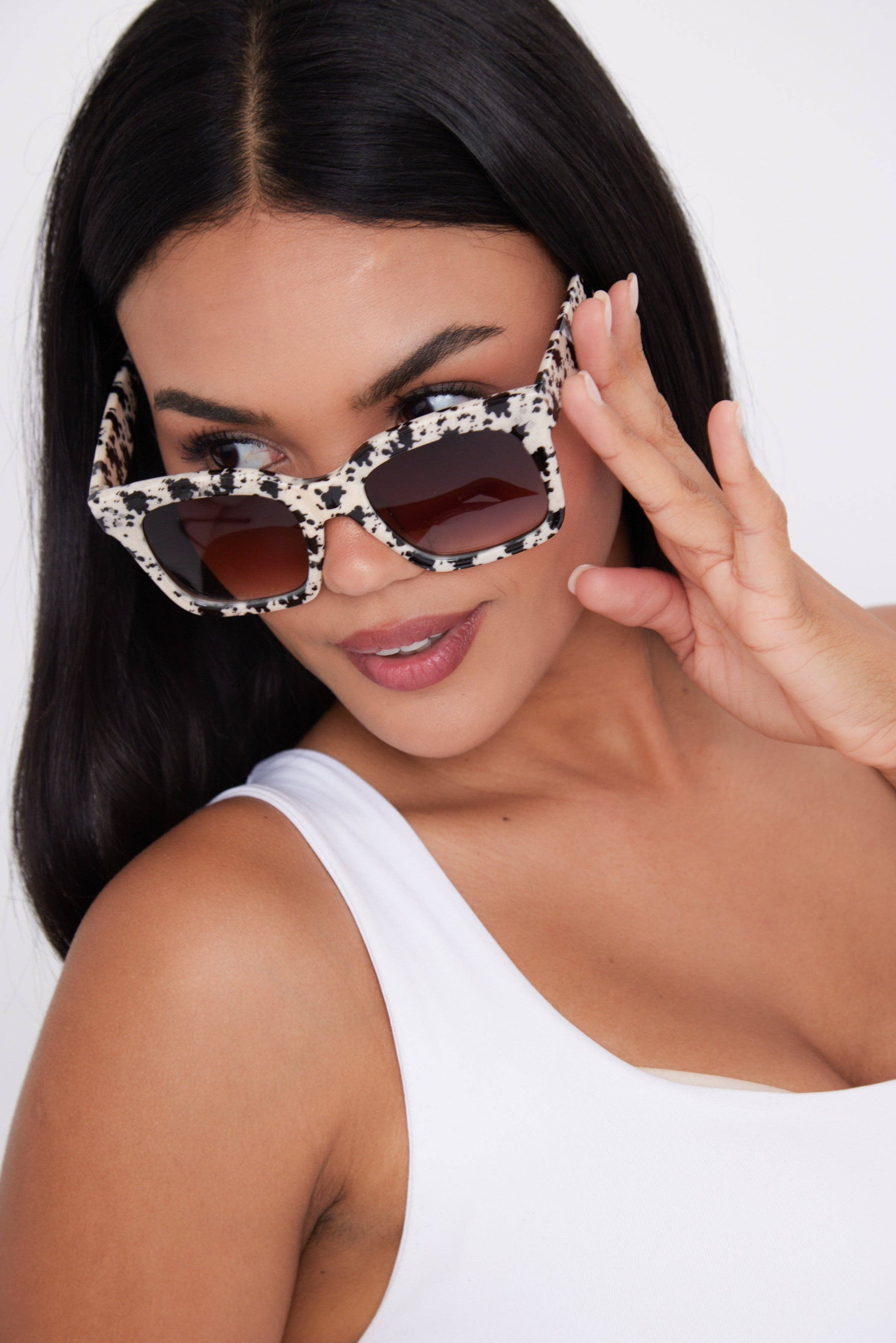 Oversized Square Sunglasses in Black and White Tortoiseshell for wholesale on Faire2