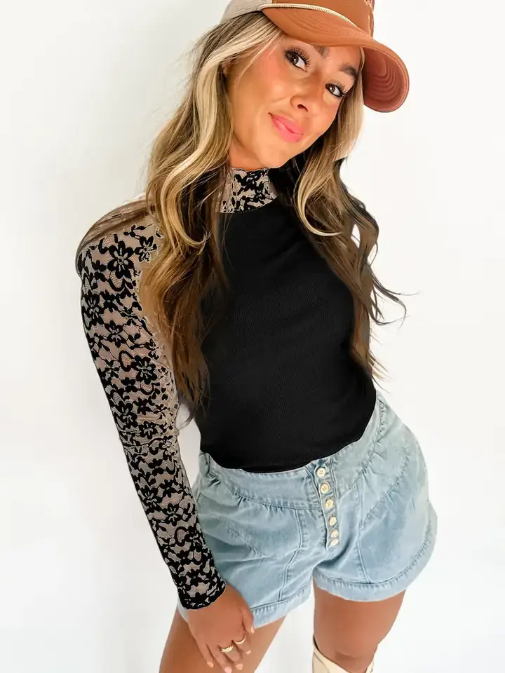 Lovesoft - Wholesale Knit Top - Women's - Beige Floral Lace Patchwork Long Sleeve High Neck Slim Top7