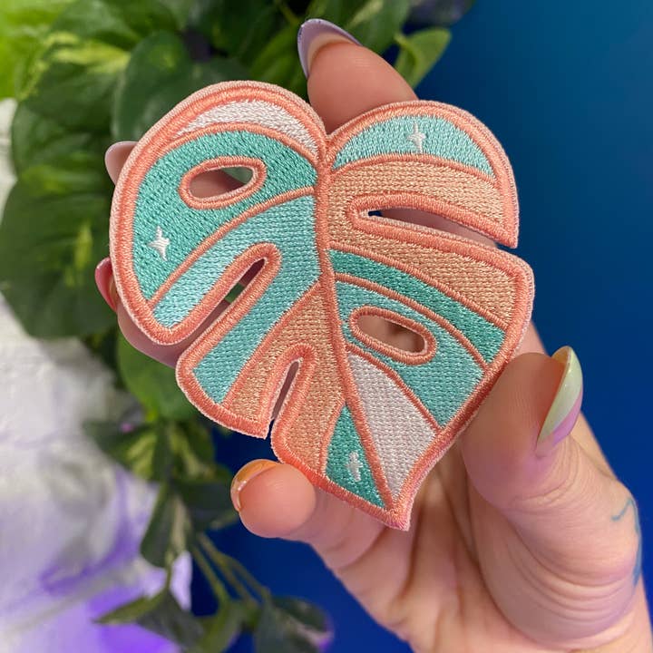 Chelzart - Wholesale Patch - Monstera Leaf Embroidered Patch | Plant Iron on Patch3