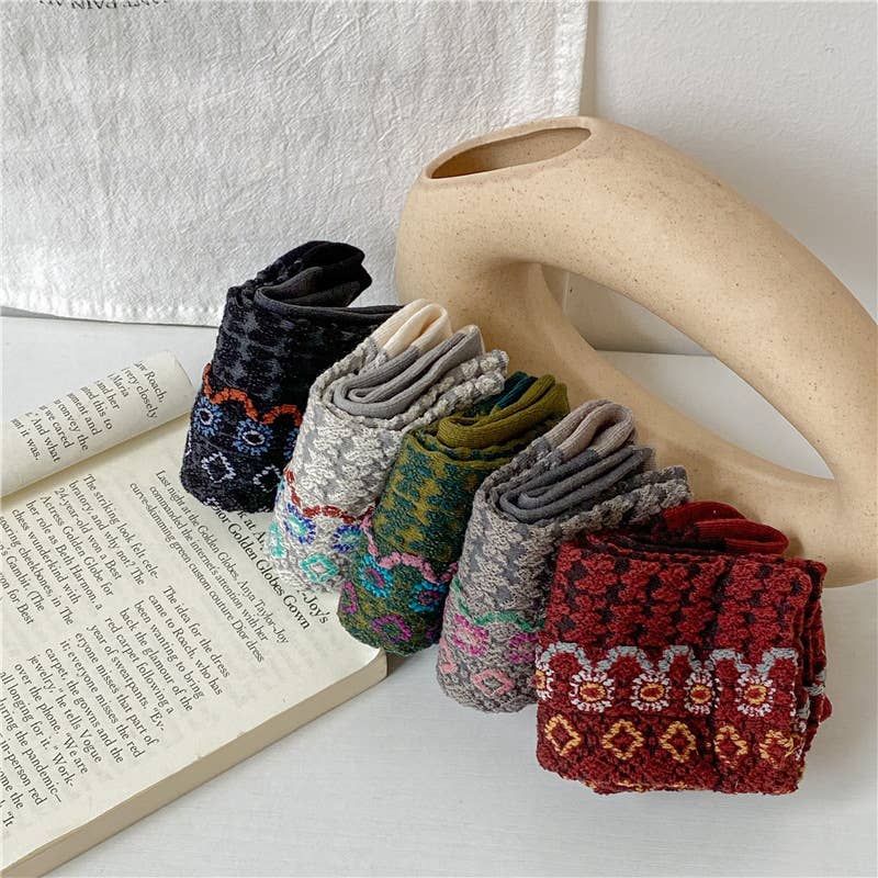 Tourtiwi - Wholesale Socks - Women's - Retro colorblocked small floral wavy pattern mid-calf socks5