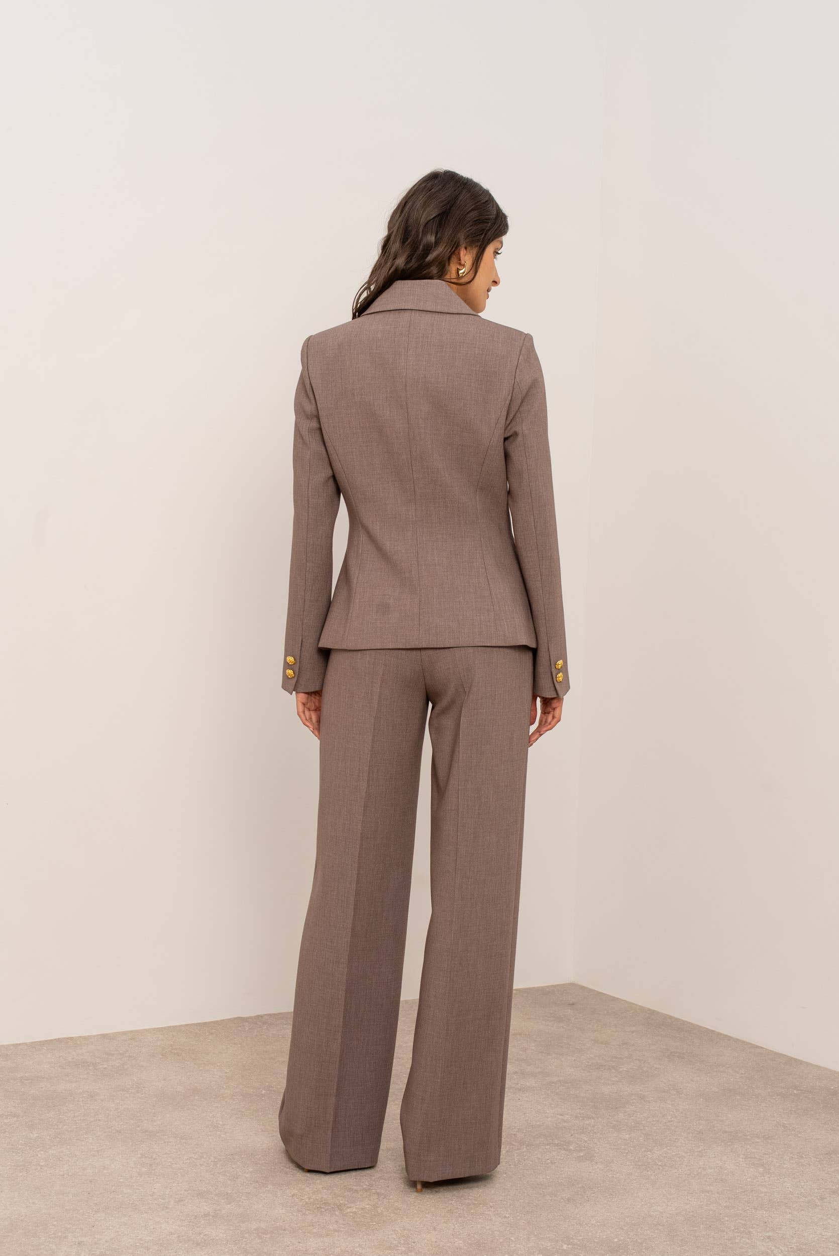 Attentif Paris - Wholesale Jacket - Women's - [Aura] Fitted jacket with shirt collar and gold buttons25