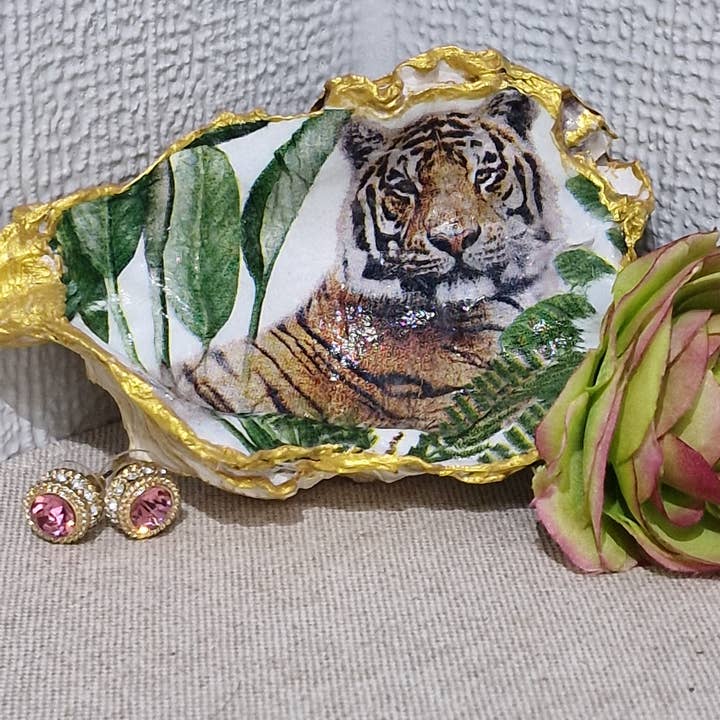 Bee my Oyster - Vente Plateaux à bijoux - Plat à babioles Tiger Safari Animals en forme de coquille d'huître