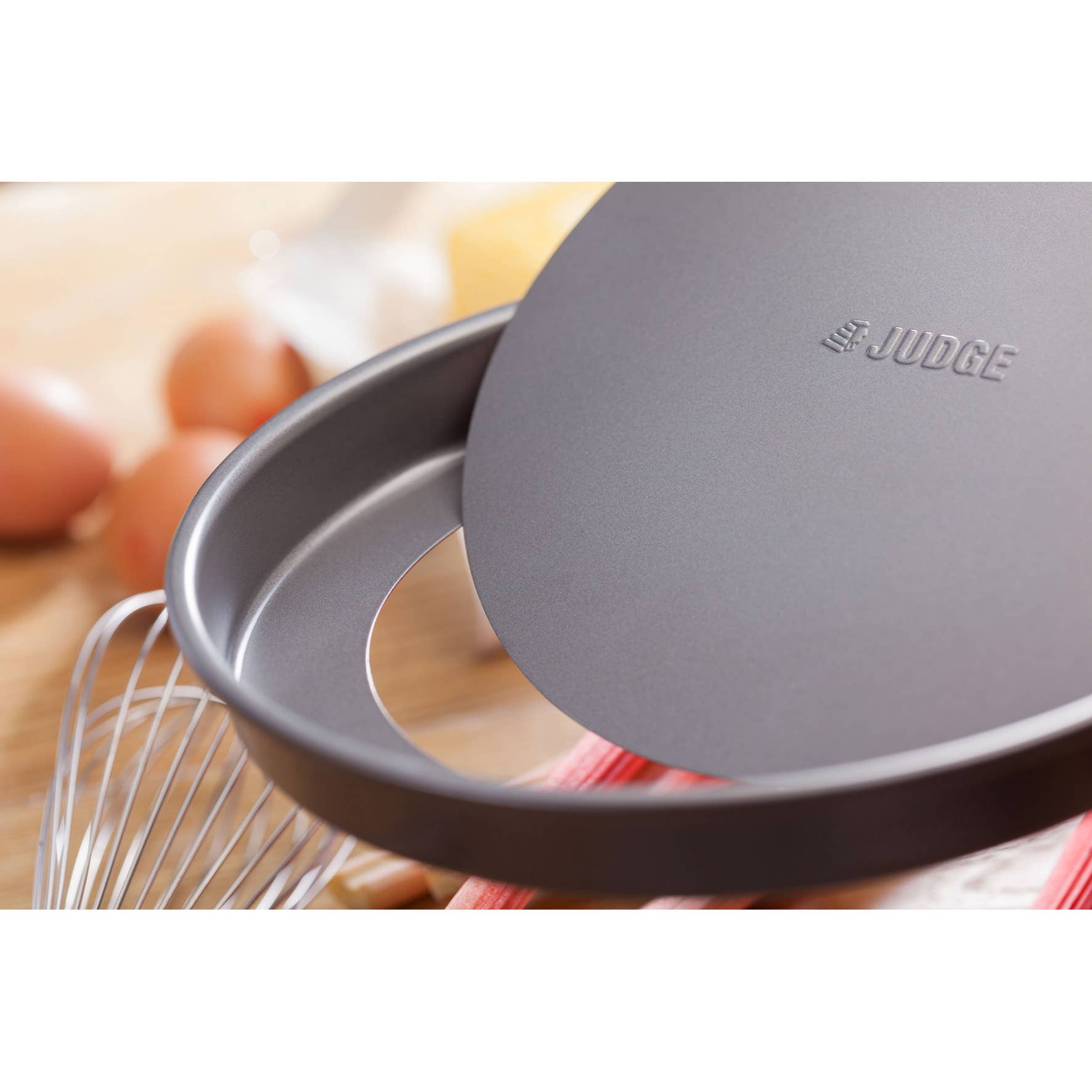 Judge UK - Wholesale Baking Dish - Judge Bakeware, 8"/20cm Round Sandwich Tin, Loose Base2