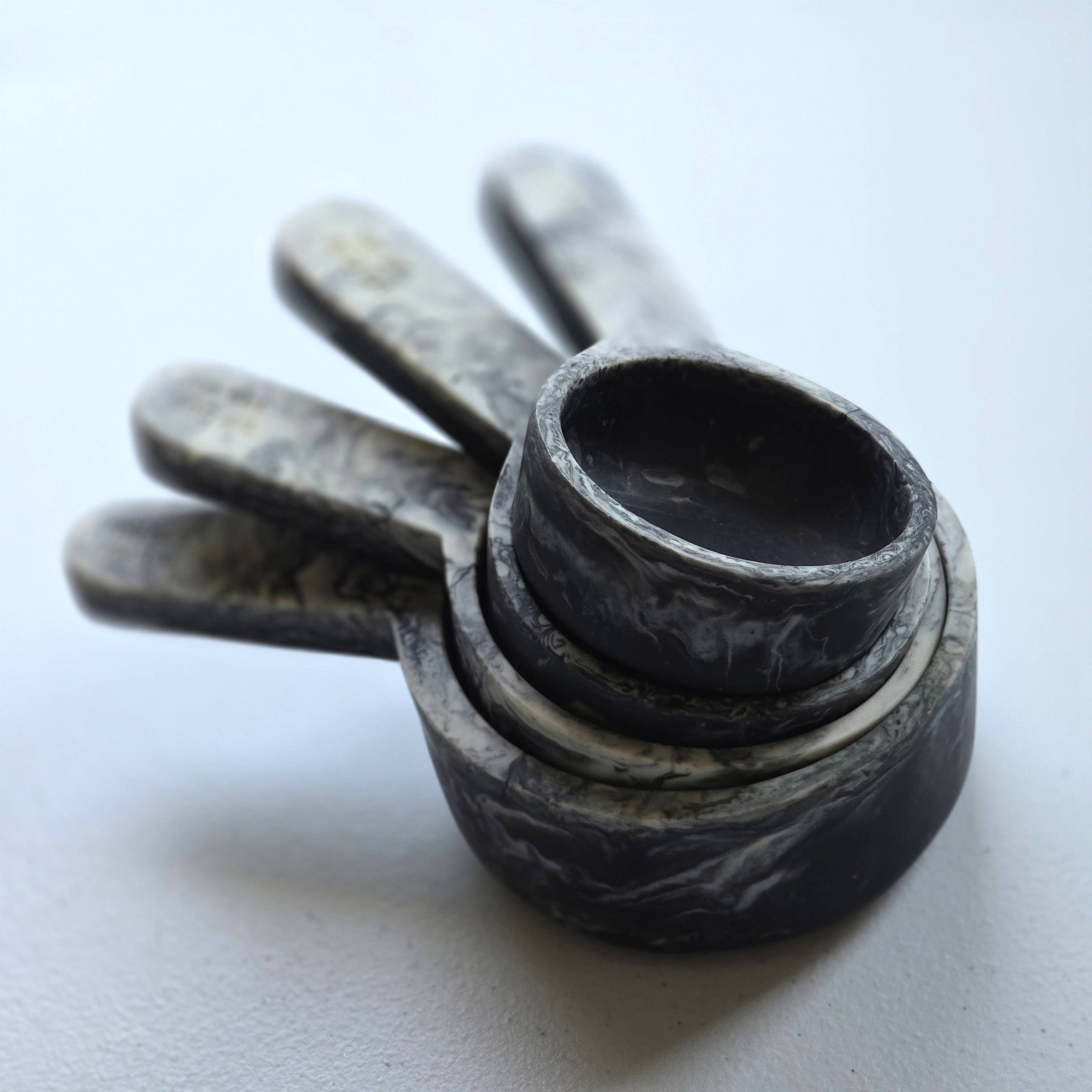 Gibb & Daan - Vente Verre à mesurer - Tasses à mesurer en résine coulée à la main - Cadeaux de cuisine, pâtisserie14