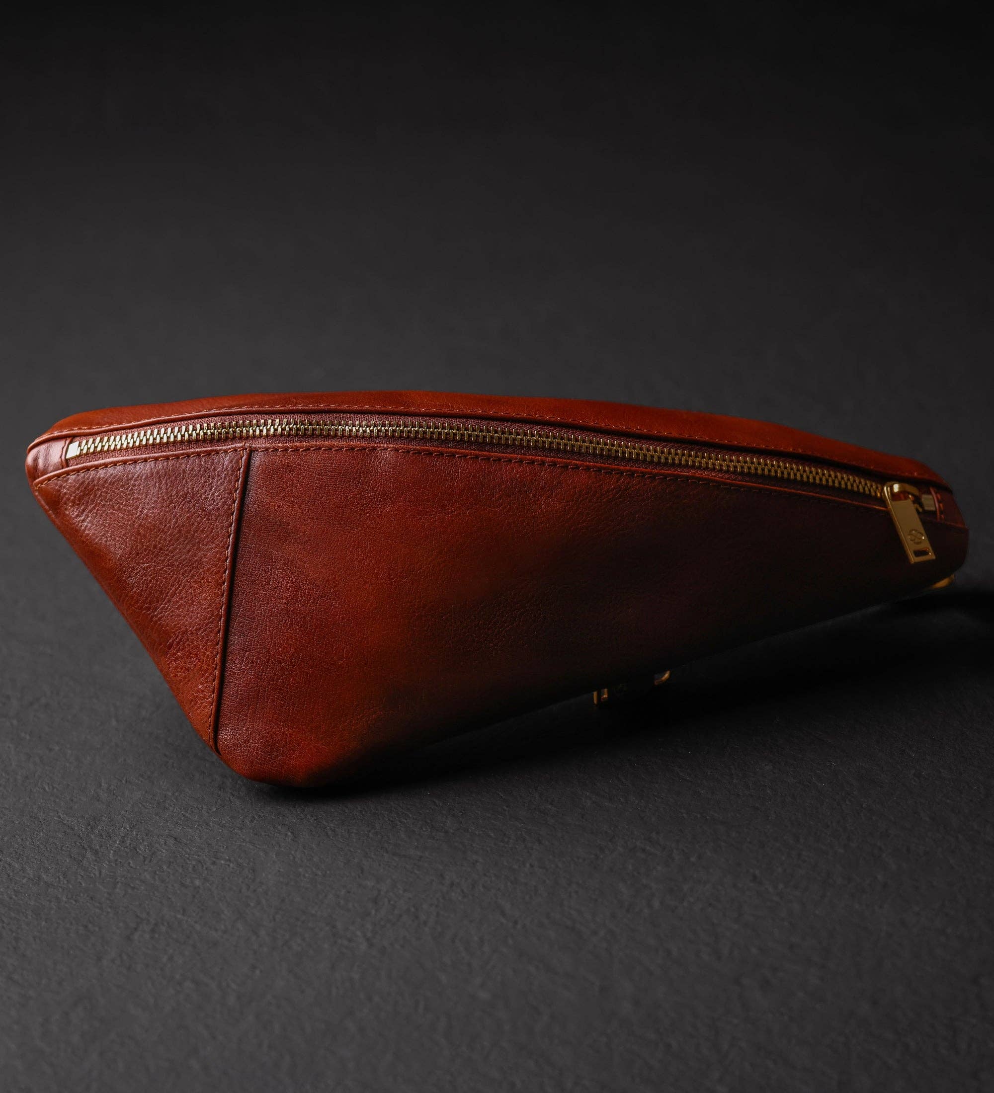 Time Resistance – wholesale Crossbody bag – Women's – Leather Chest Bag – Tales of the City5