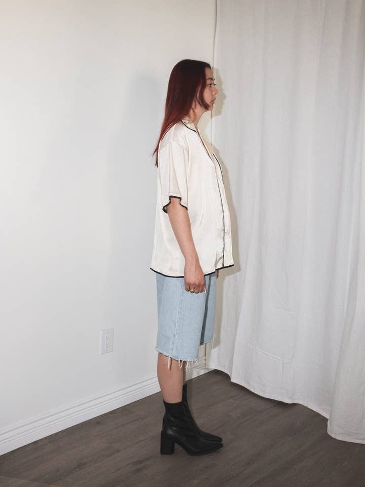 et Tigre - Wholesale Button Down Shirt - Women's - Allison Blouse in Cream with Black Piping
