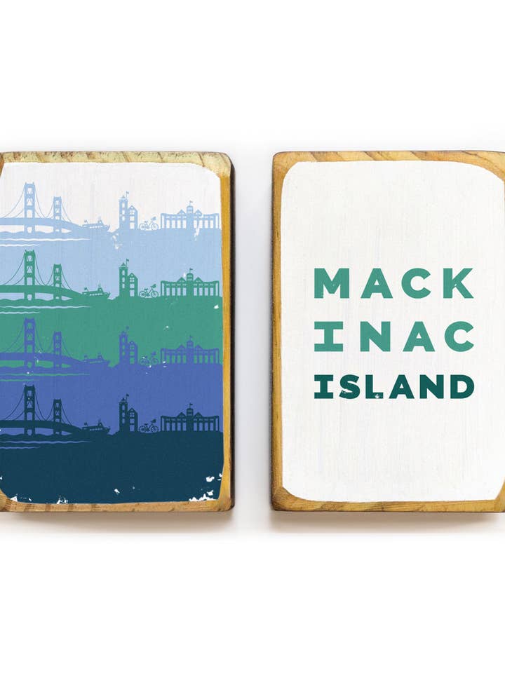 Mackinac Island, Michigan, Retro Skyline - Serre-livres pour la vente par ARCHd