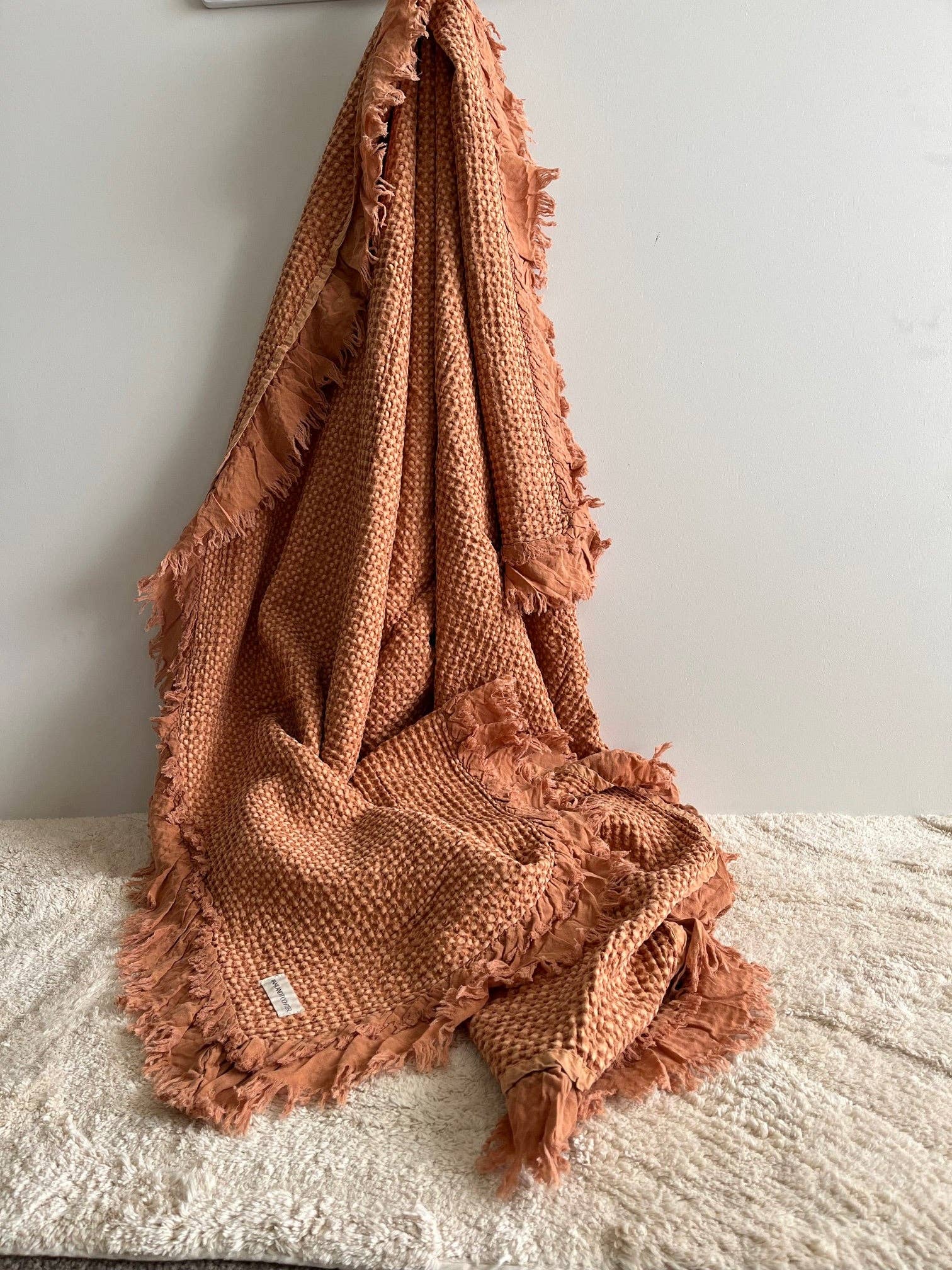 Mama and Tochter - Wholesale Throw Blanket - Organic Cotton Rustic Waffle Throw Blanket - Rust2