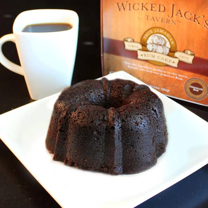 Wicked Jacks Jamaica Rum Cake/ Aroma Ridge Coffee Roasters – Großhandel Kuchen – Wicked Jacks Jamaica Rumkuchen - Schokoladen-Rumkuchen - 4 Unzen