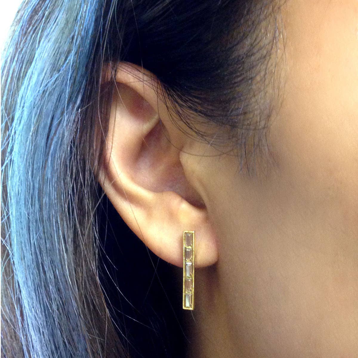 Jessica Elliot Jewelry - Wholesale Stud/Post Earrings - JE Classic Collection Long baguette studs with Swarovski Crystal7