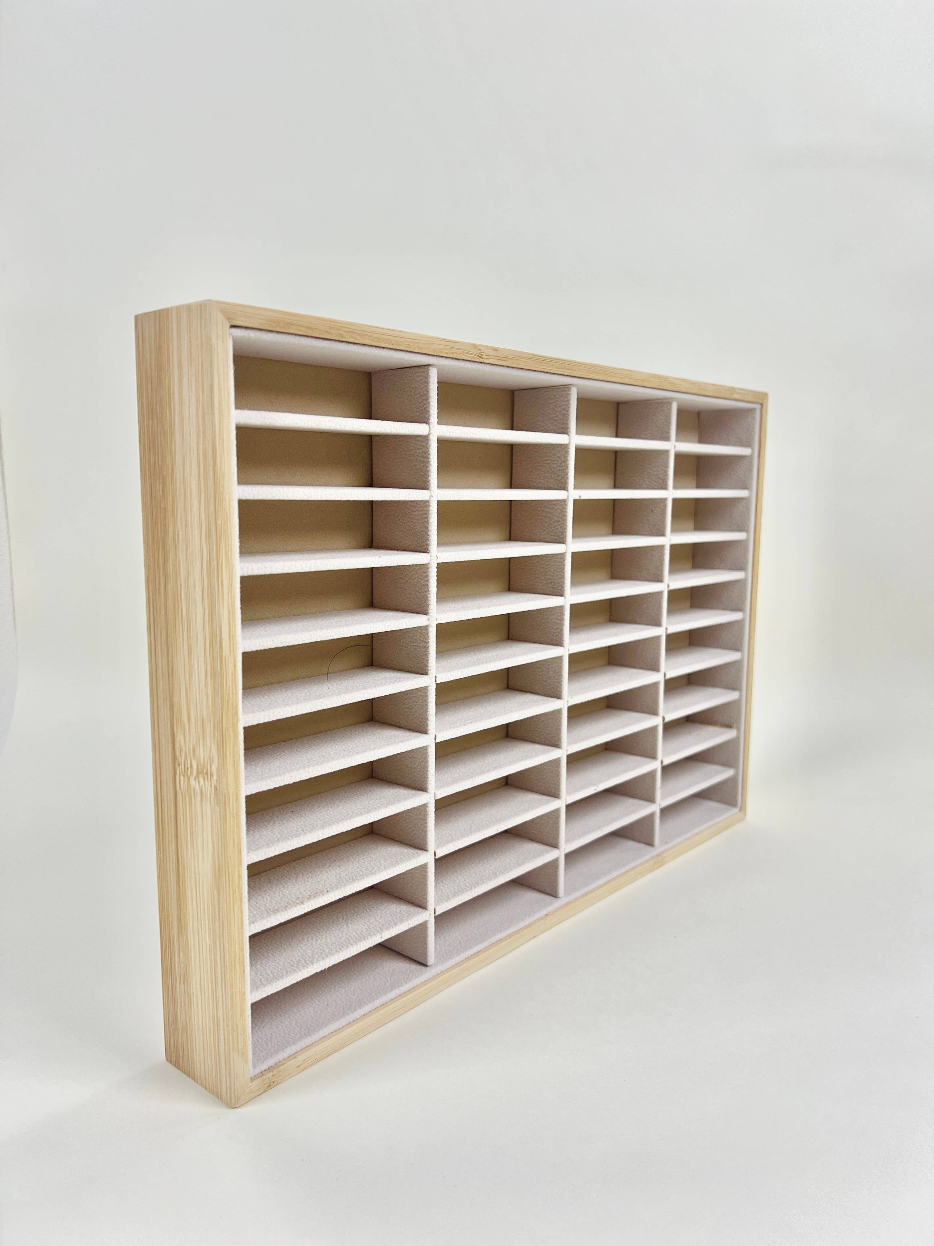 COSMOS – Engroshandel Smykkestativ og -display – Armbåndsdisplay med 50 rum præsentation1