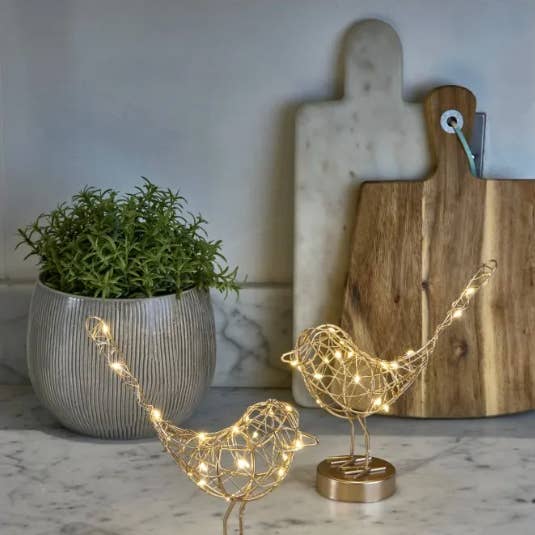Lumina Of London AU - Wholesale Decorative tabletop object - Table Robin Light - Cute LED Ornament4