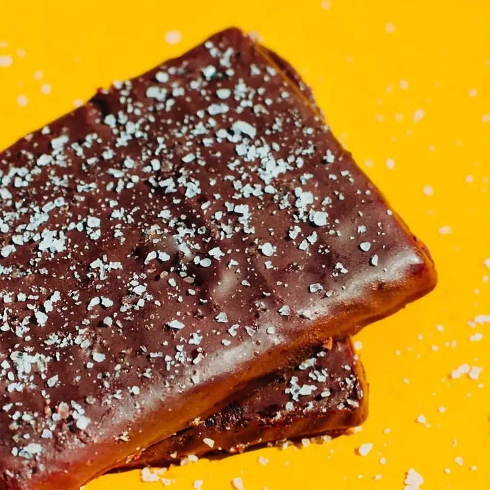 TRUBAR - Wholesale Chocolate Bar - Saltylicious Almond Love2