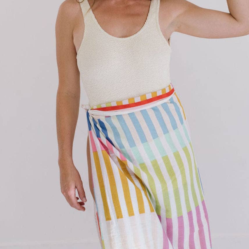 Sunshine Tienda – wholesale Swim cover-up – Women’s – Rainbow Stripe Sarong4