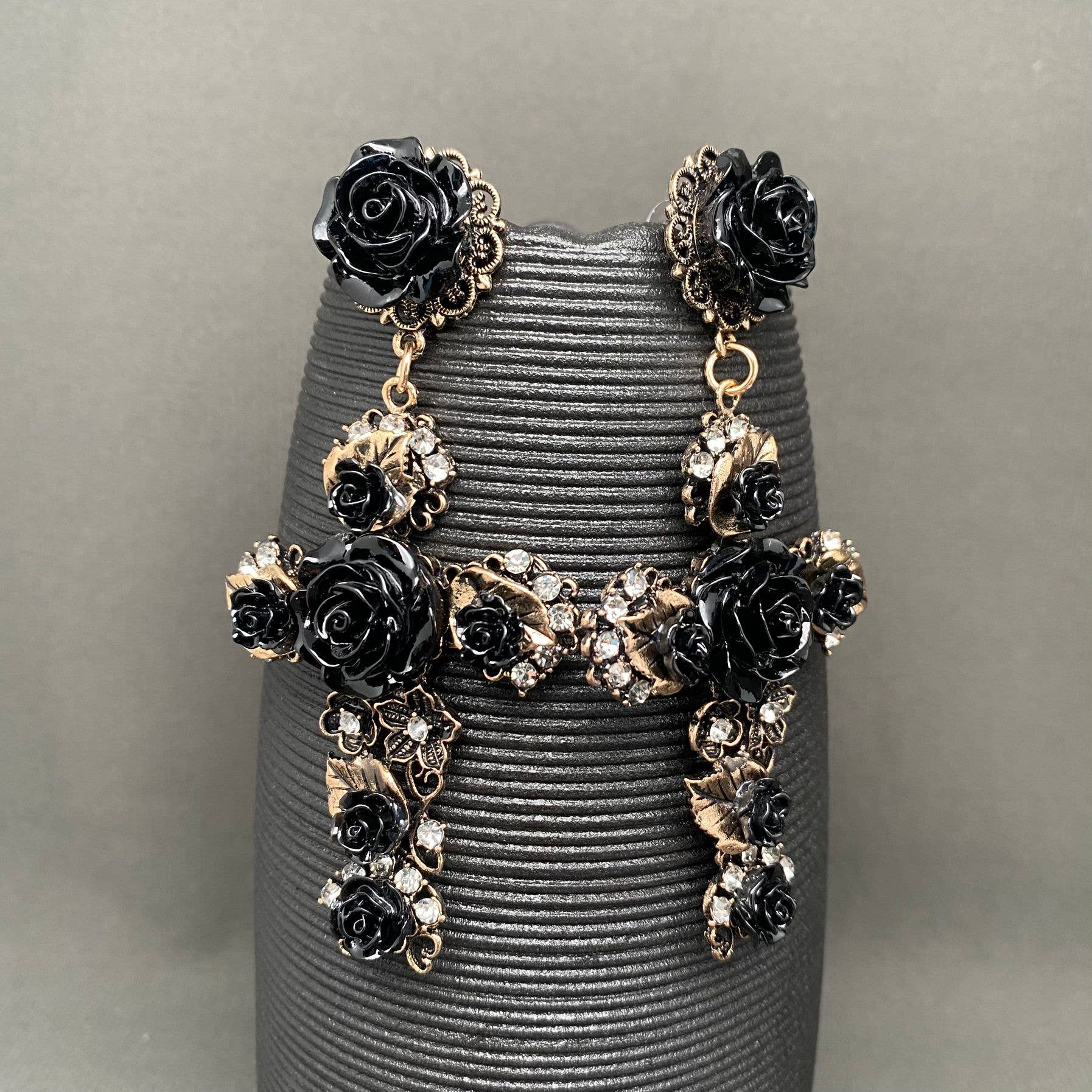 Mio Queena - Wholesale Dangle Earrings - Vintage Rose Flower Cross Post Earrings2