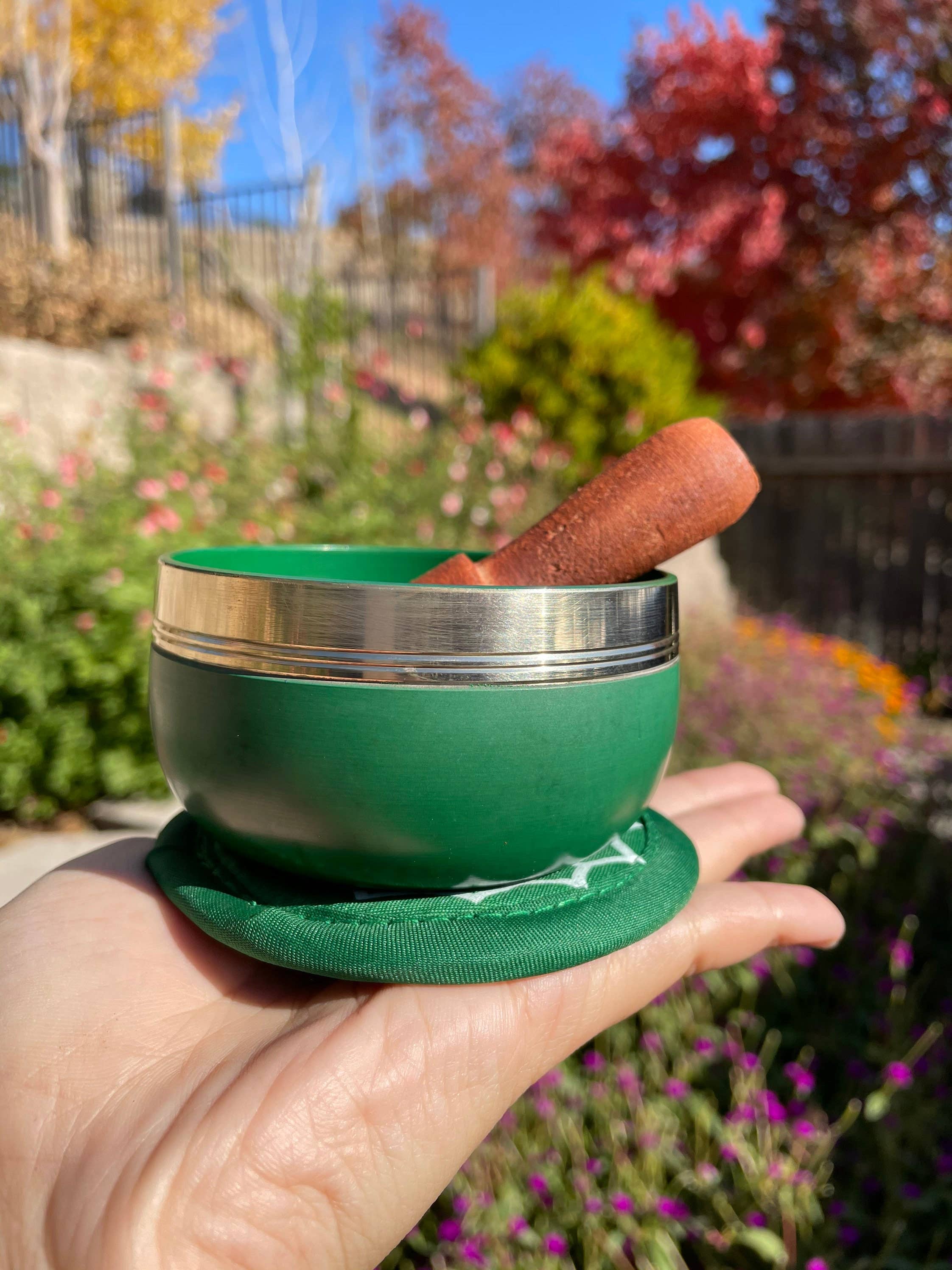 Like International – wholesale Meditationsprodukter – Chakra ljudskålset med gratis böneflagga9