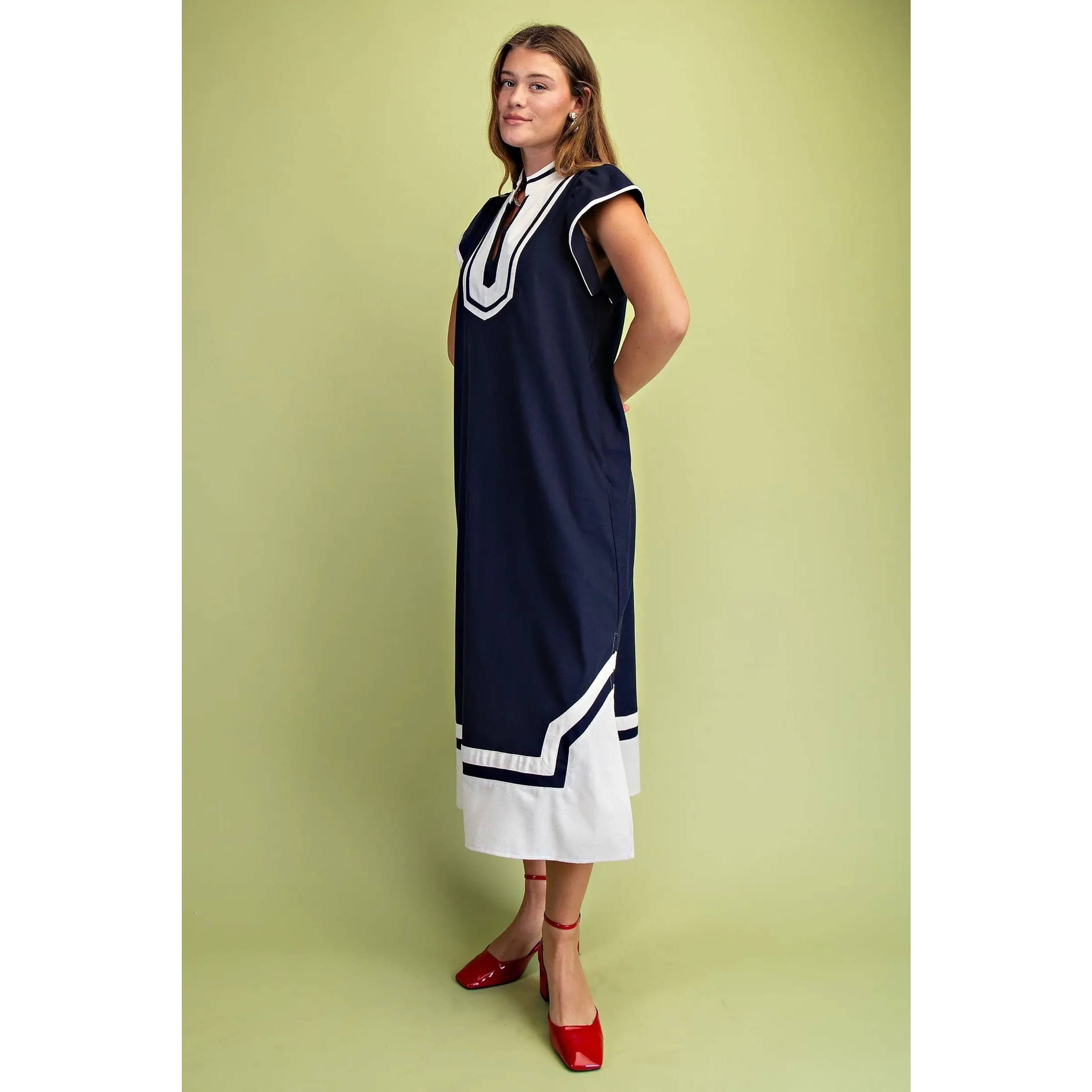 STYLE USA - Wholesale Dress - Women's - NEW V-Neck Midi Dress2