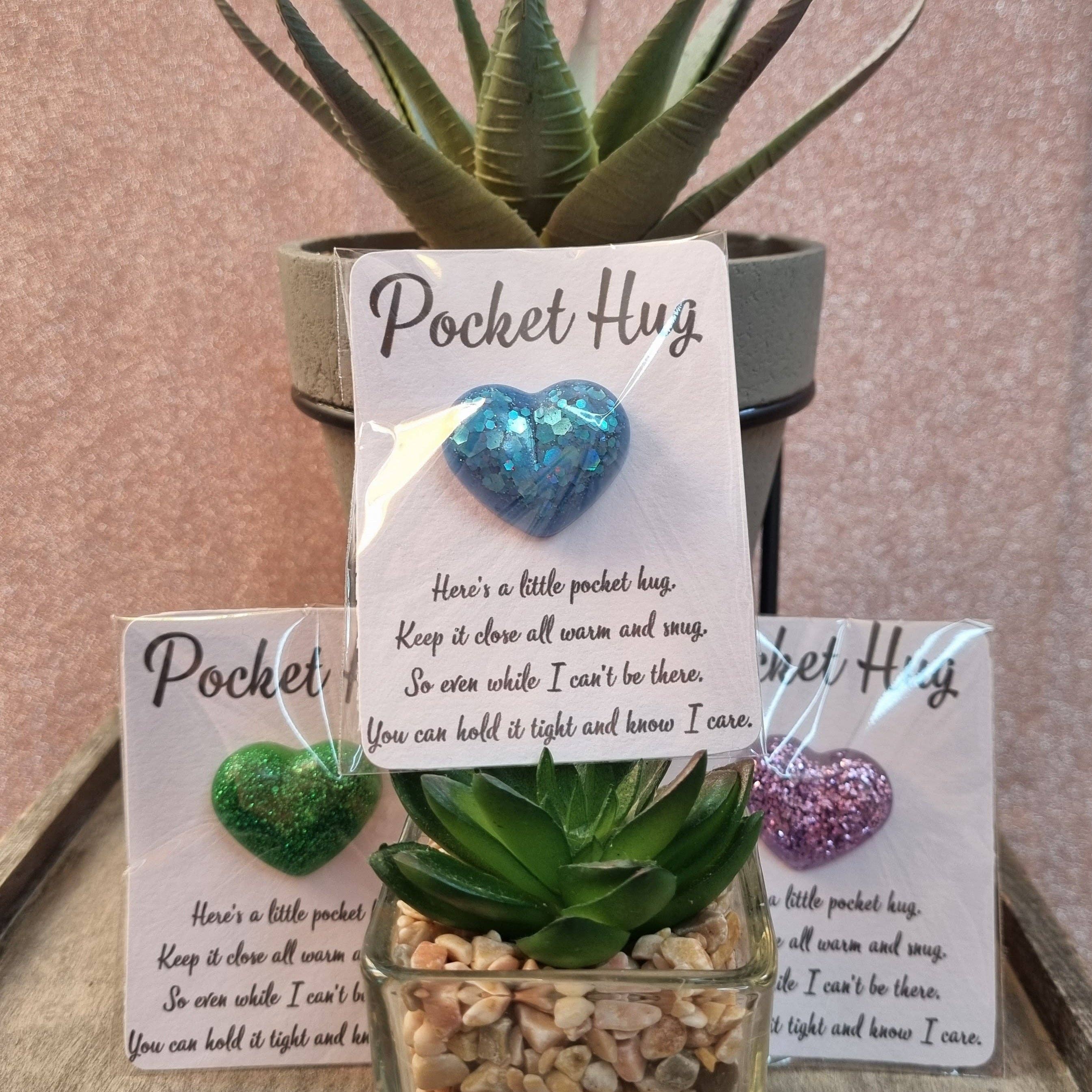 Aka Designs - Wholesale Keepsake Coin/Token - Pocket Hug – Resin Heart Ornament with Poem1