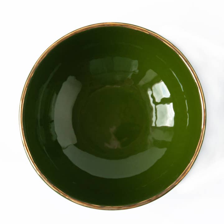 Creating Comfort Lab – wholesale Serveringsskål – Handgjord porslinssallad serveringsskål med guldkant. Grön2