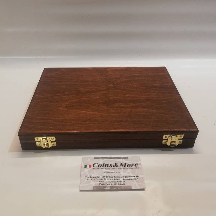 Customisable wooden coin box for wholesale by Coins&More