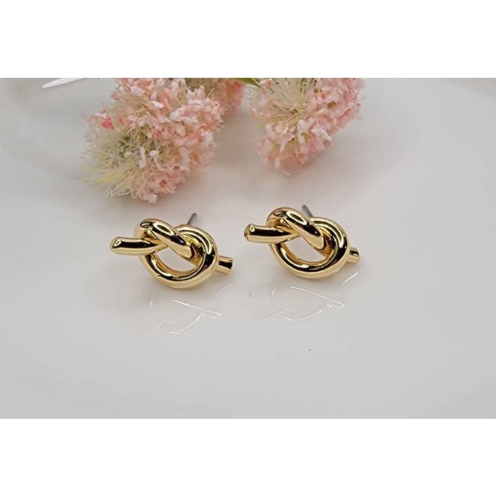 BETTYOH INC - Wholesale Stud/Post Earrings - KNOT STUD EARRINGS.1