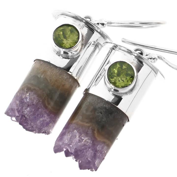 925er Sterlingsilber Amethyst Kristallgeode Spitzen Peridot Sterlingsilber Ohrringe, 1" für den Großhandel von FifiRose