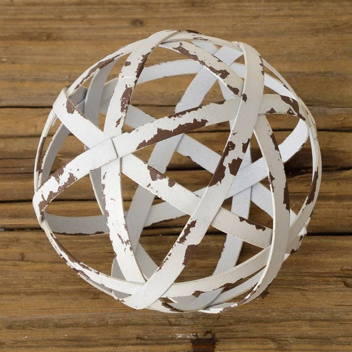 Udstødt metalkugle, lille (Pk/02) for engroshandel hos Audrey's Home & Gift