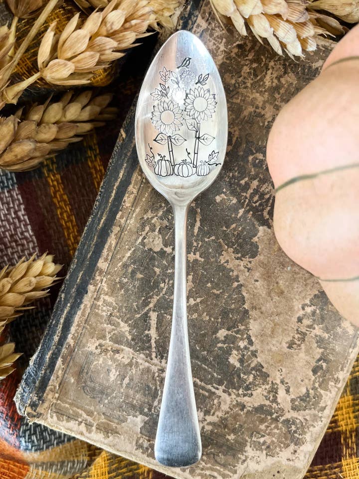 Cucchiaio Timbro Vintage Girasoli Autunnali per la vendita all'ingrosso da parte di The Sassy Barn