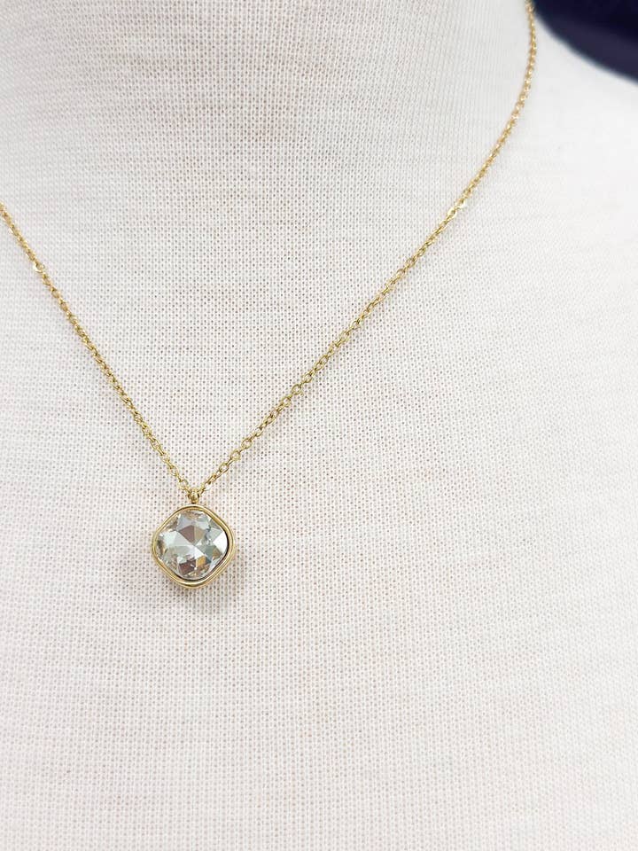 Colgante de circonita para venta al por mayor de Nette Road Wholesale