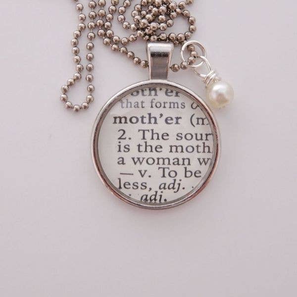 Collana con ciondolo «Mother» per la vendita all'ingrosso da parte di KraftyKash Designs