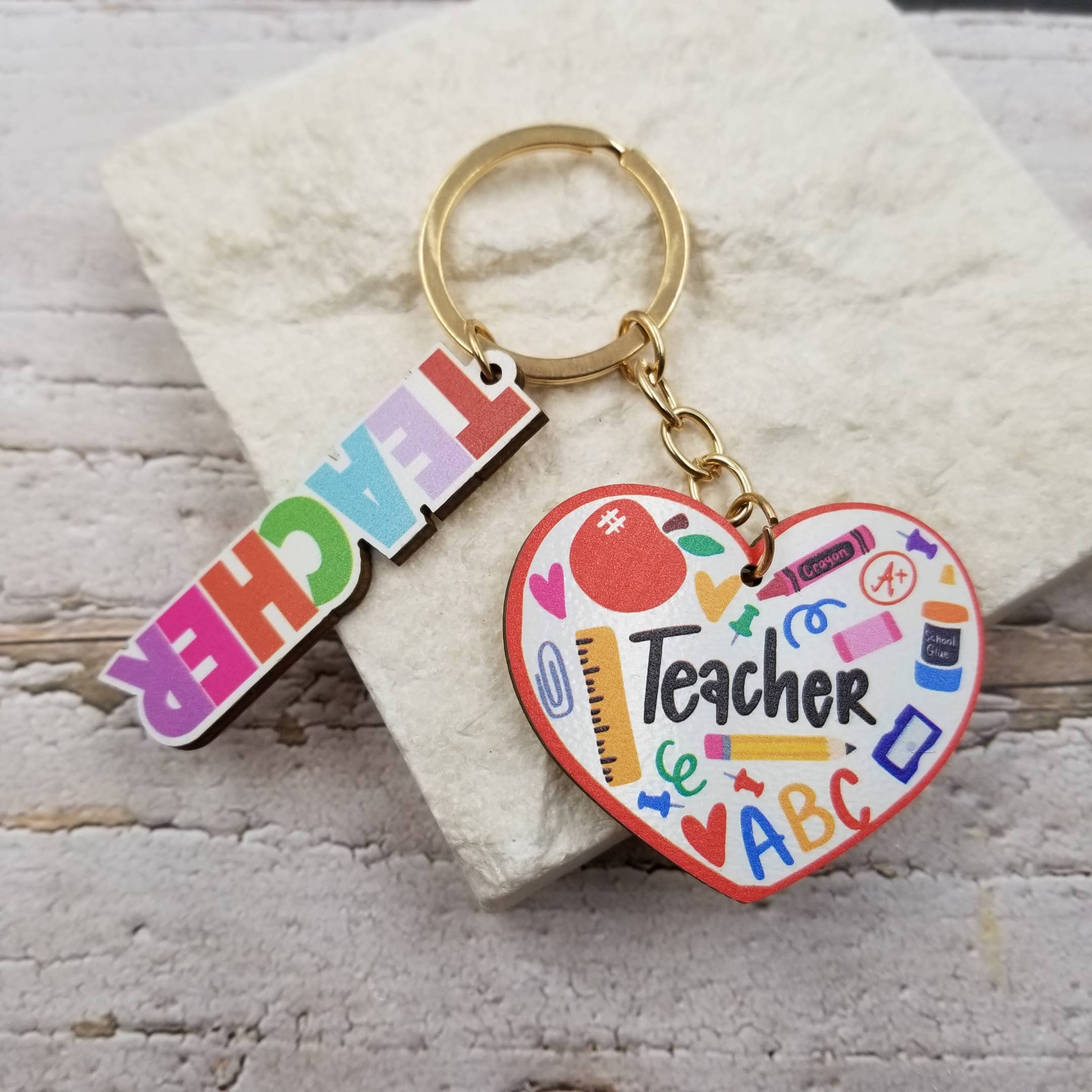 Treasure Wholesale - Wholesale Keychain - Women's - Starting & Graduation Teacher's Day Wood Keychain0