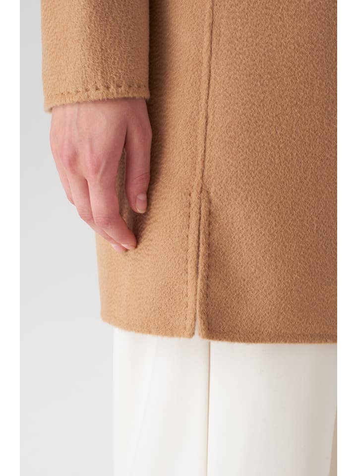 Kamel Der Wandermantel - Kamel für den Großhandel auf Faire4