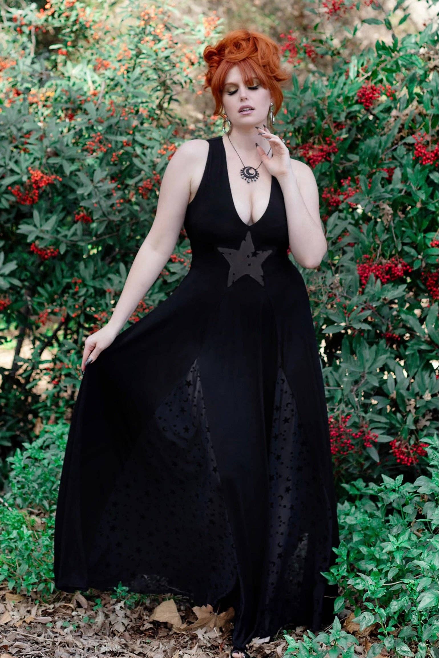 Weasel Wear - Vendita all'ingrosso Abito da sera - Donna - Maxi Abito a Rete Notte Stellata - Abito in Jersey Elasticizzato Nero con Pannelli in Rete Celestiale (Edizione Witchlight)2