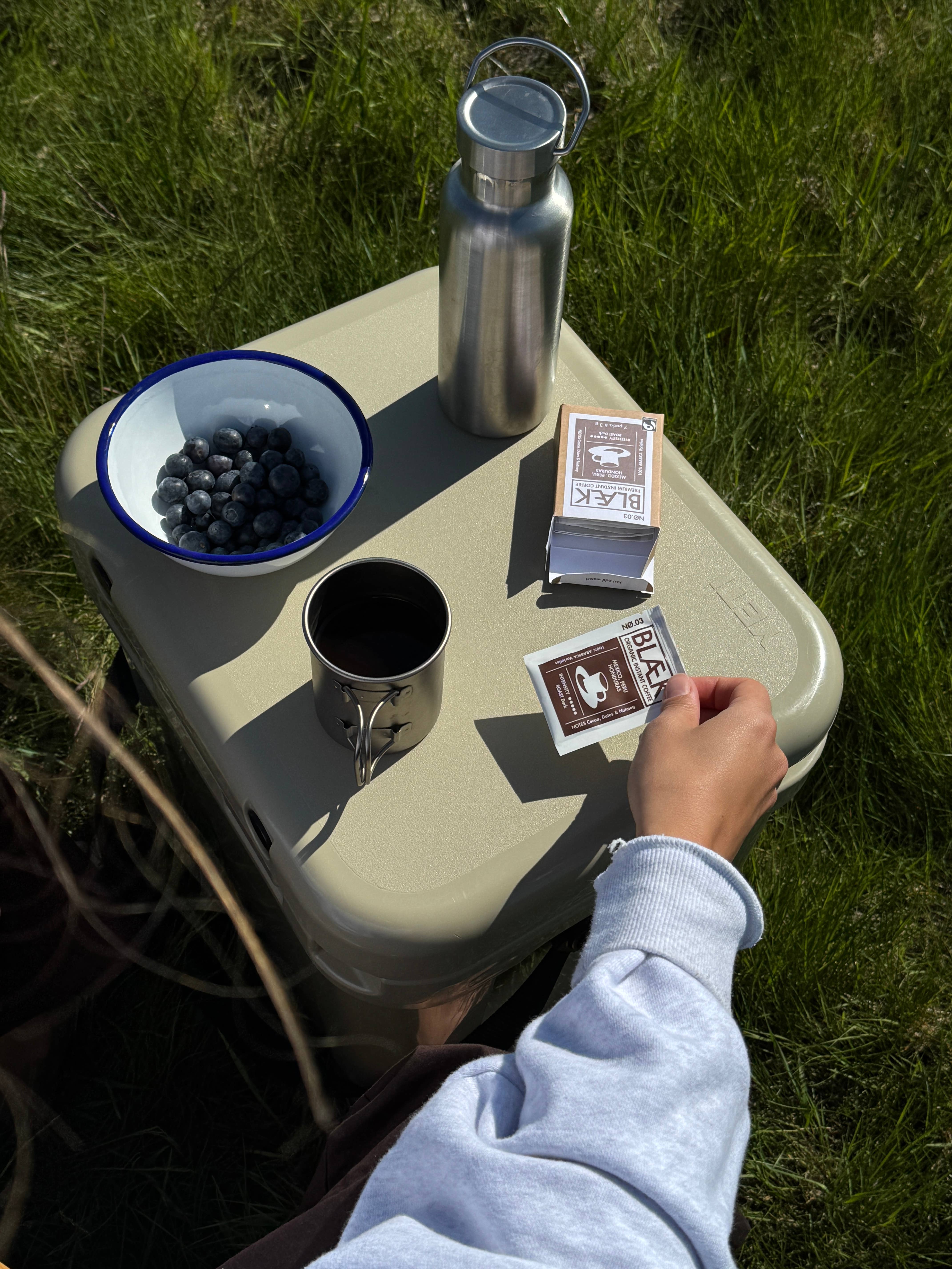 BLÆK Coffee - Wholesale Instant Coffee/Espresso - BLÆK Instant Coffee NØ.3 - Dark Roast - Box3