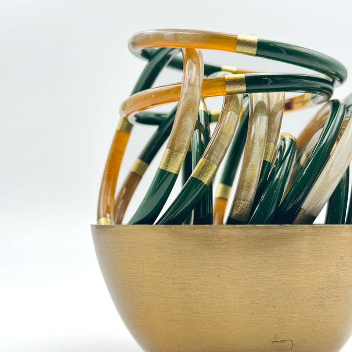 MAISON KIZO - Wholesale Bangle Bracelet - Lacquered bangle in forest green buffalo horn and gold 6mm3