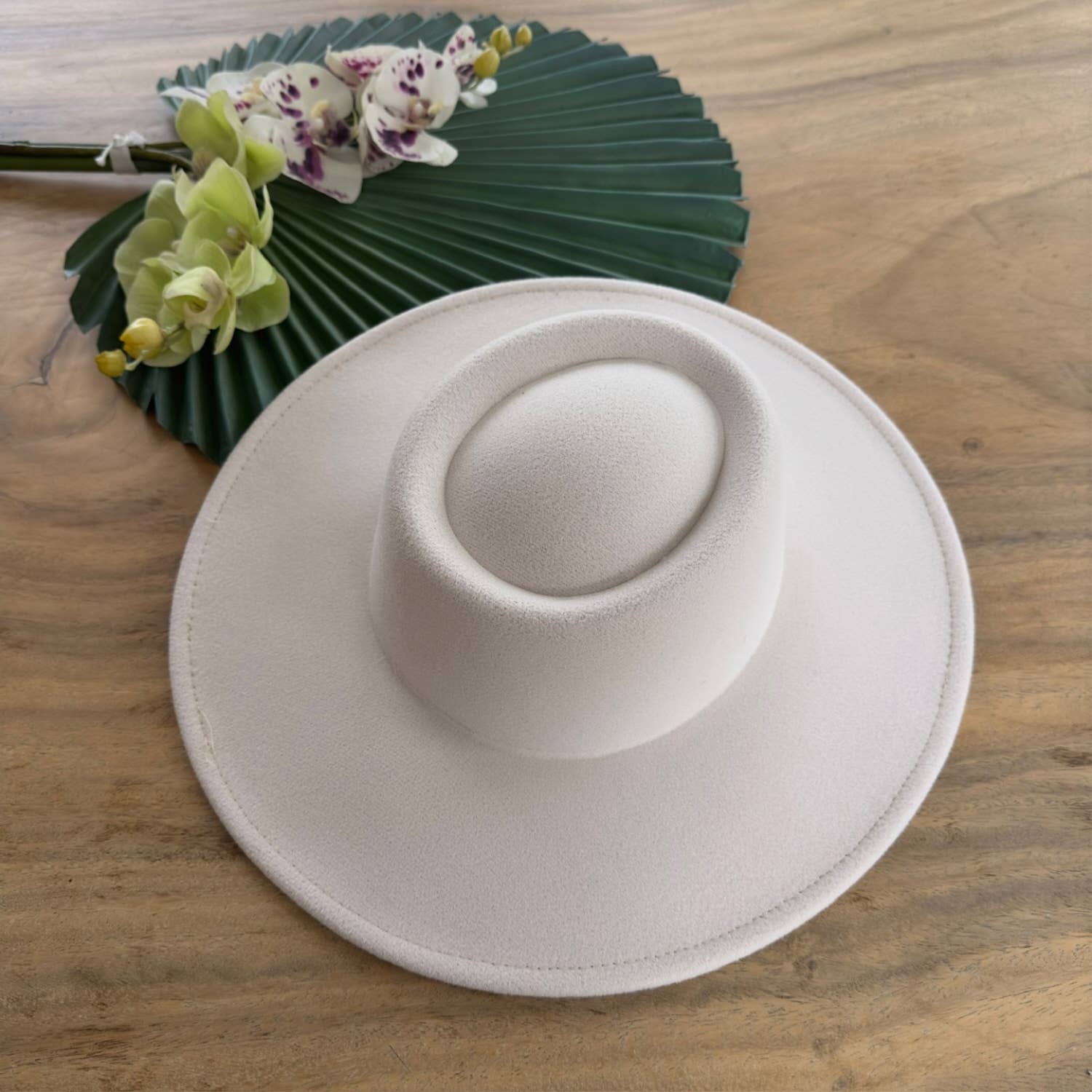 One and Only Accessories - Wholesale Boater Hat - Women's - VEGAN FELT BOATER PREMIUM HAT5