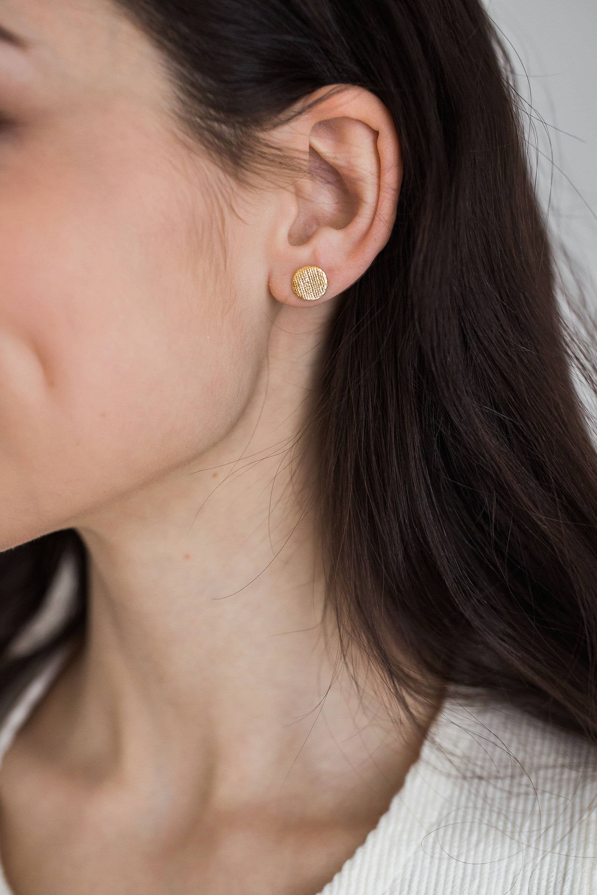 Jenna Vanden Brink Ceramics - Venta al por mayor Pendientes de botón/aretes de poste - Mini Sun Shuds2