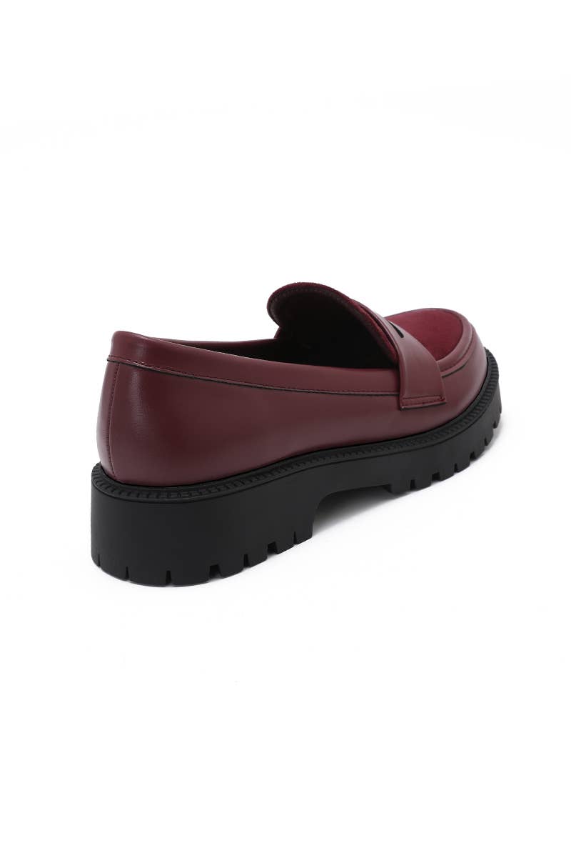 Joia Paris – Großhandel Loafer – Damen – Mokassins mit klassischem Schaft und dicker Sohle H8-960M5