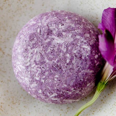 Vaste Shampoo Bar / Acai + Tonkaboon voor wholesale door Mala Made