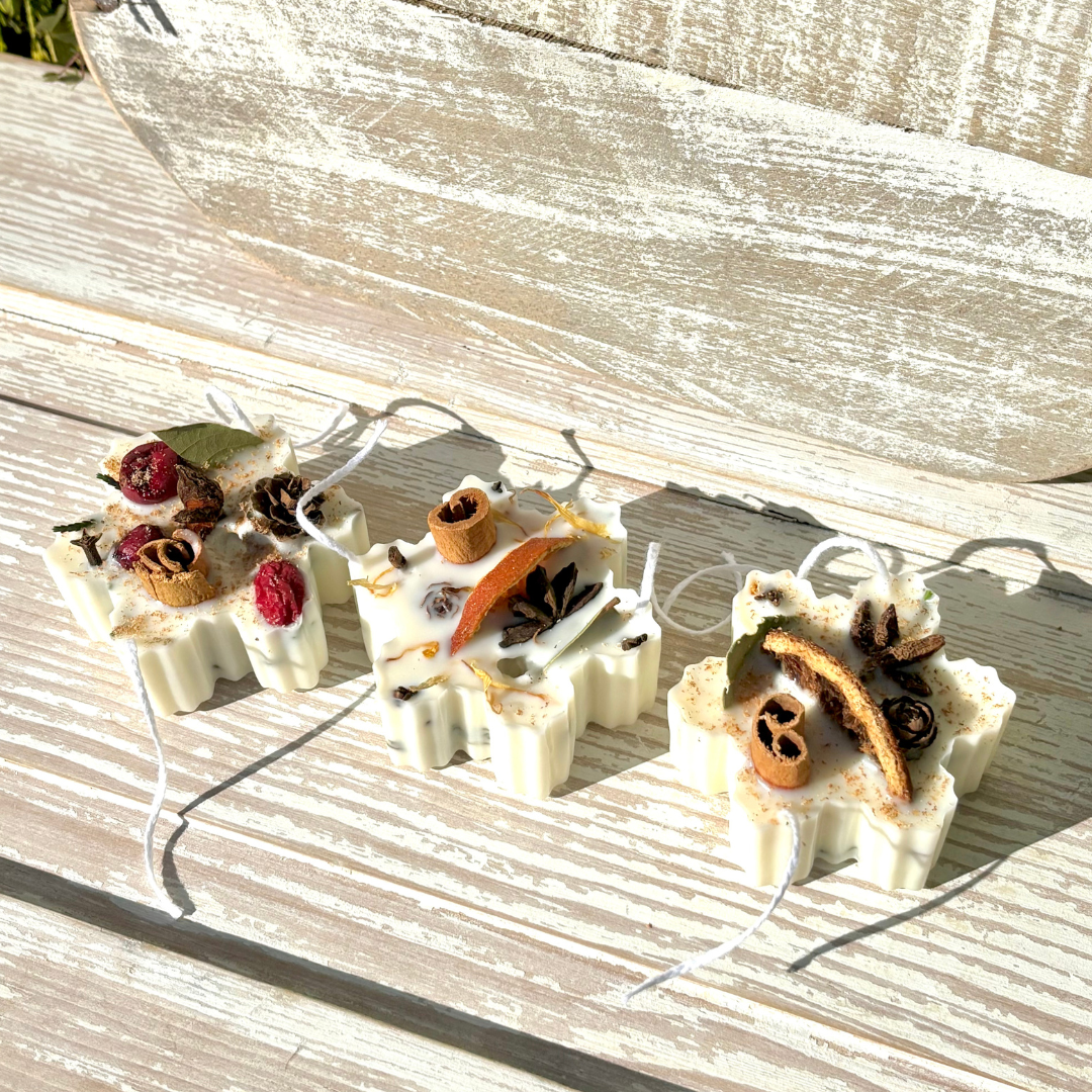 Mana Market Co. - Wholesale Lighter - Snowflake Fire Starter Scented Sachet & Wax Melt4