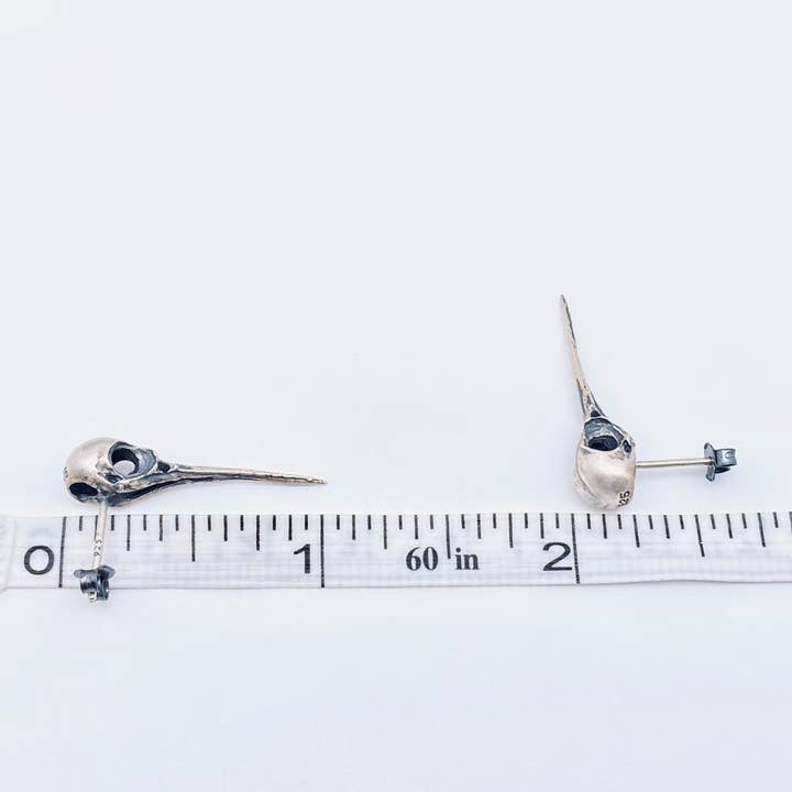 Mio Queena - Wholesale Stud/Post Earrings - 925 Sterling Silver Vintage Hummingbird Skull Ear Studs - GT3
