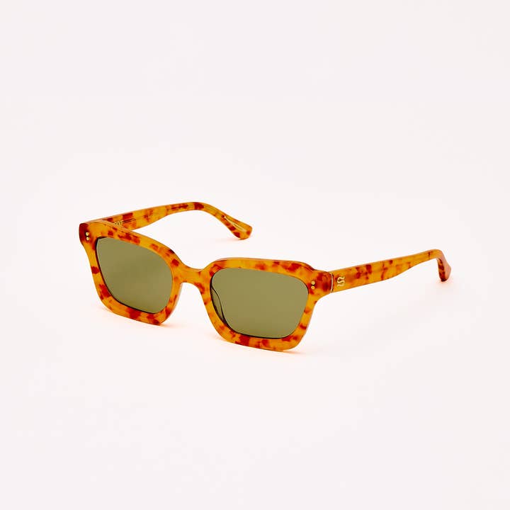 SARDINE - Wholesale Sunglasses - Women's - SARDINE - Demi - Oh Honey Tortoise Shell Sunglasses