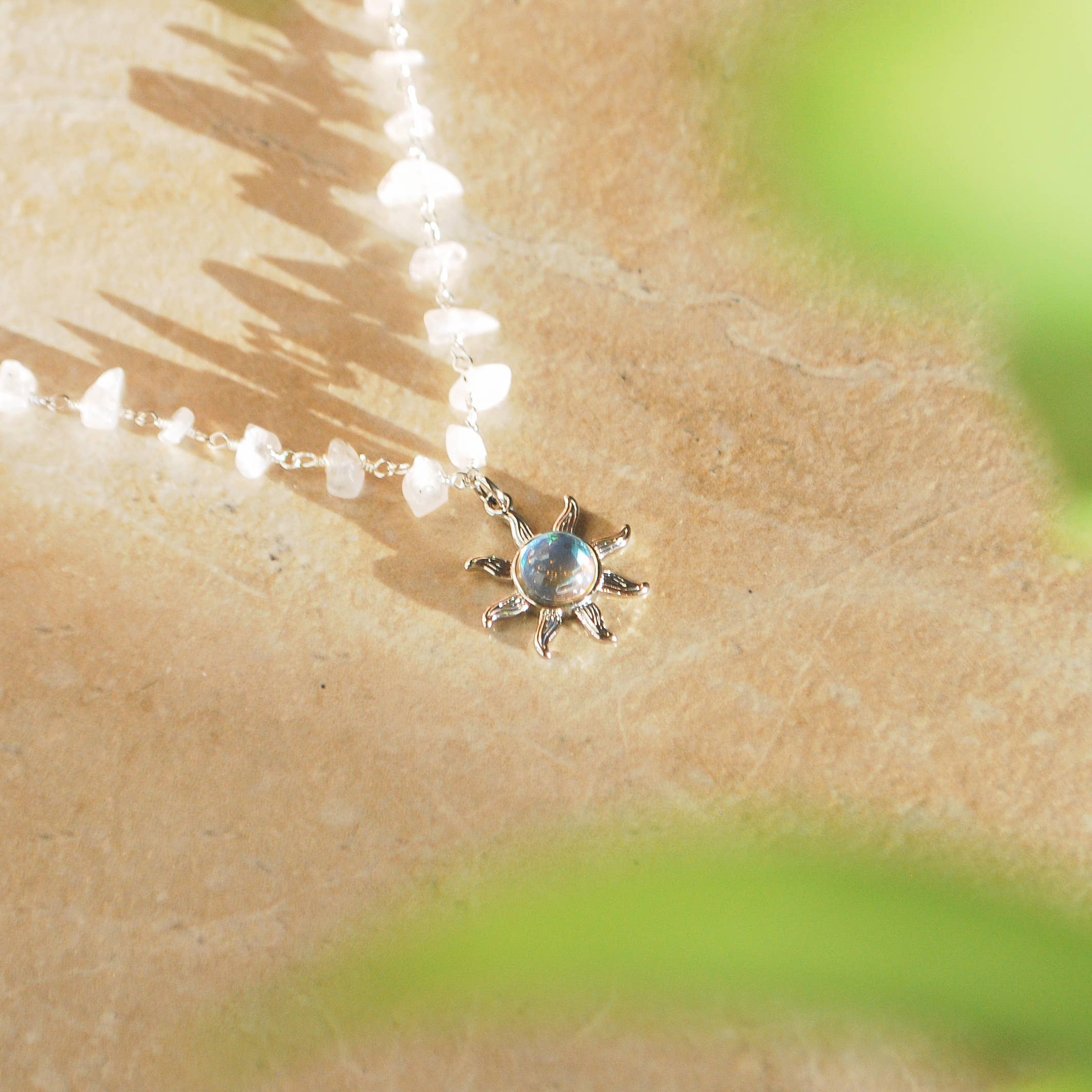 Liv Free Designs – Colar pingente/pendente por atacado – Colar Rainbow Moonstone5